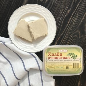 Тахинная халва: из чего изготавливается, состав, калорийность, польза, вред, применение