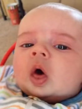 Грудной ребенок кашляет