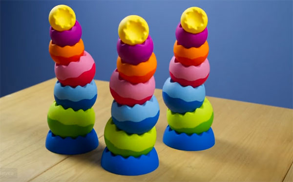 Игрушечные пирамидки