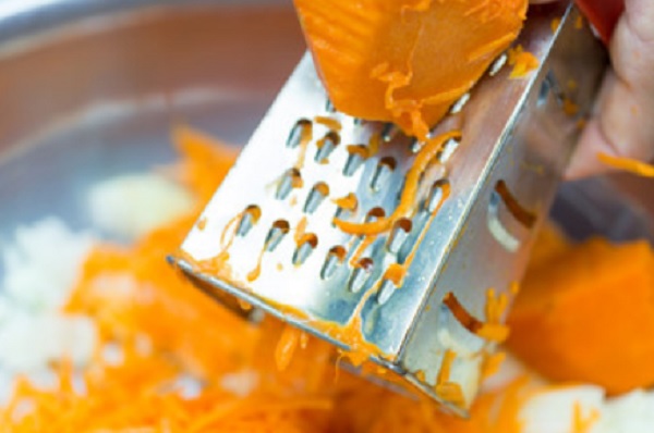 Натирание тыквы