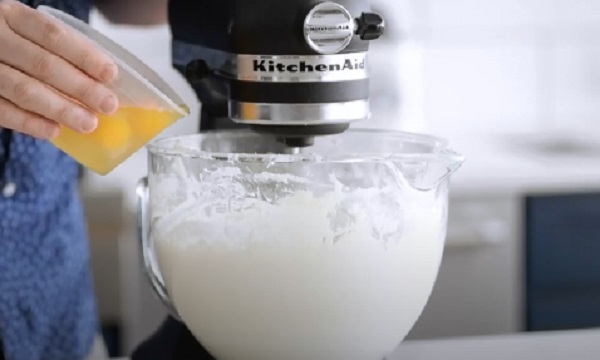 Добавление яиц