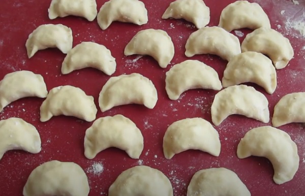 Слепленные вареники