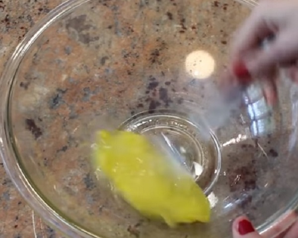 Взбивание яйца