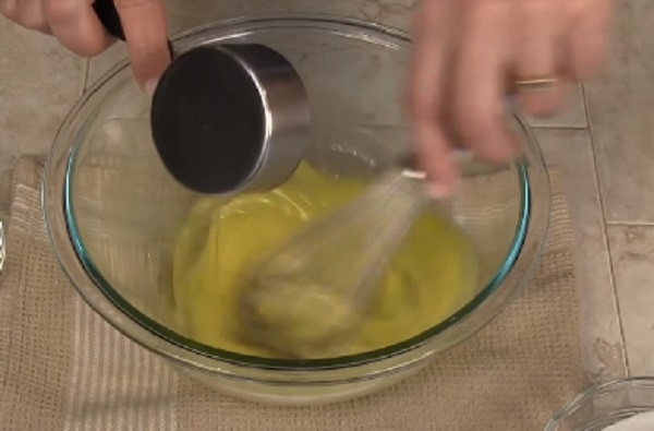 Добавление масла