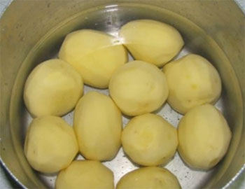 Очищенная картошка