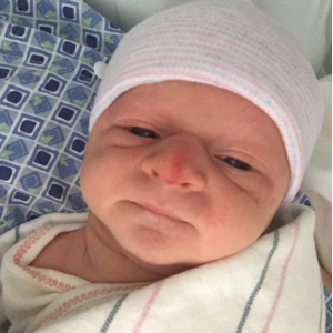 Мальчик ударил нос