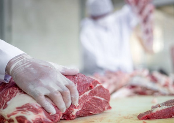 Мясо на прилавке