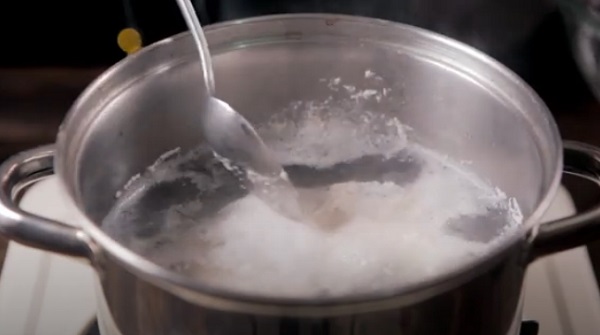 Удаление загрязнений с поверхности воды