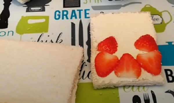 Выкладывание клубники