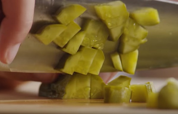 Нарезание огурца