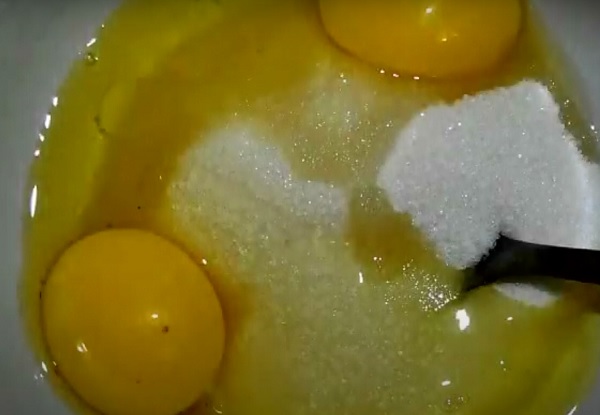 Яйца с сахаром