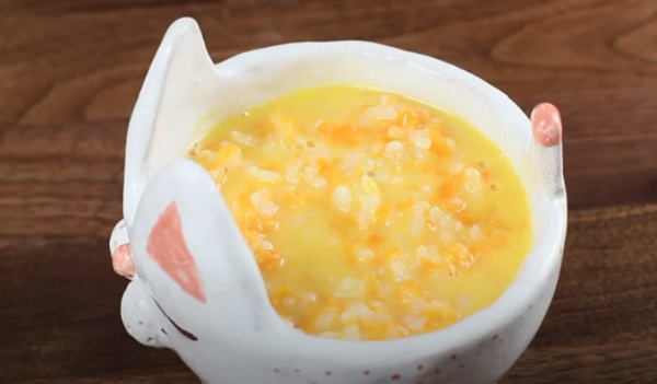 Готовая рисовая каша с тыквой