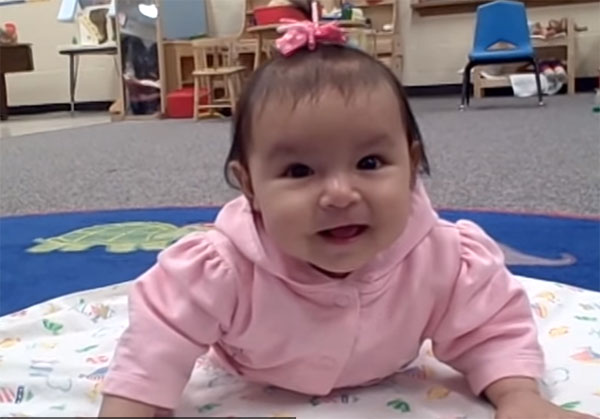 Шестимесячная девочка