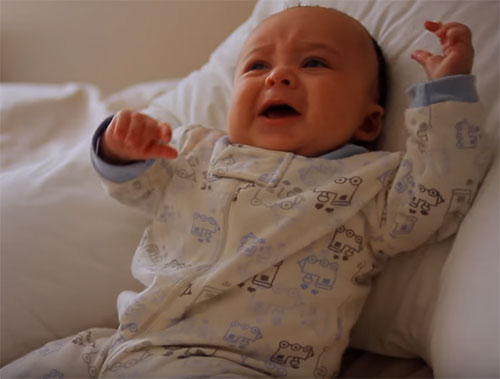 Ребенок не может заснуть