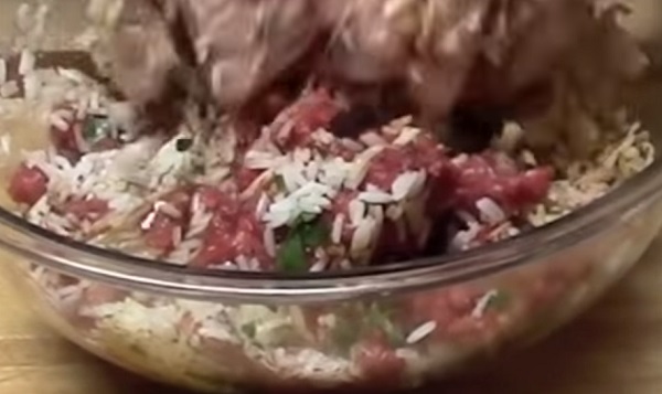 Перемешивание ингредиентов