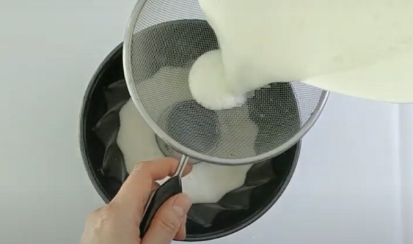 Процеживание через ситечко