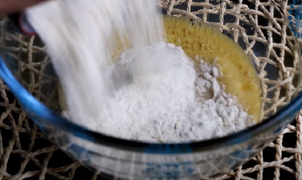 Добавление муки