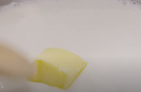 Добавление сливочного масла