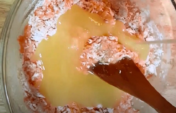 Вливание яичной массы