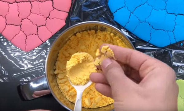 Перетирание засохшего крахмала