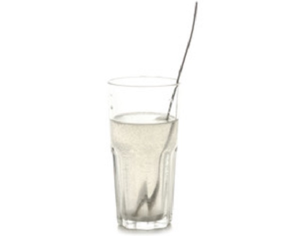 Стакан солевого раствора