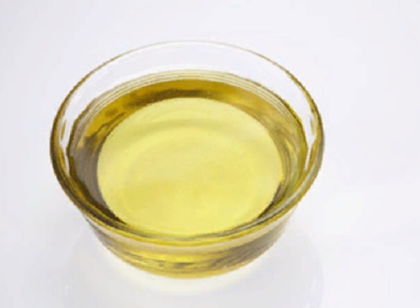 Емкость с растительным маслом