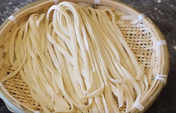 Лапша на сите