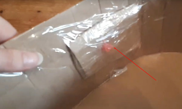 Фиксация скотчем