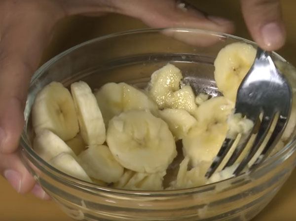 Разминание банана