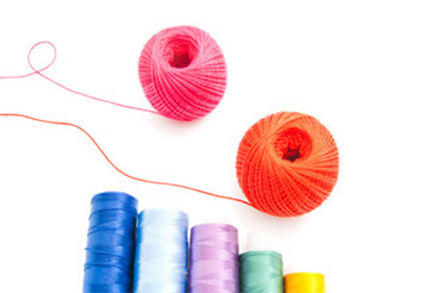 Пряжа и цветные нитки