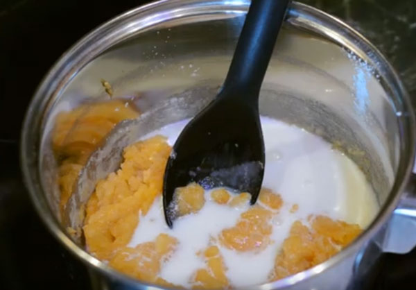 Добавление молока