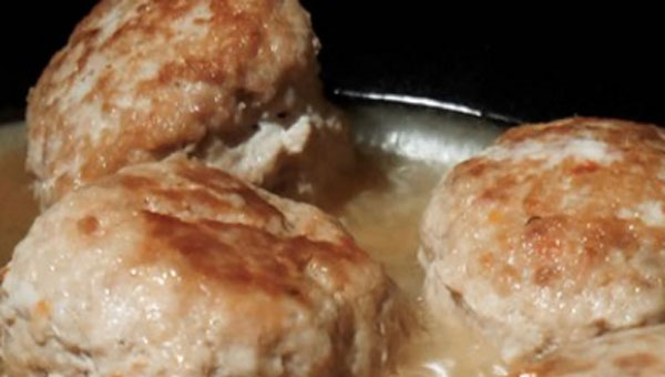 Тушенные котлетки с овсянкой