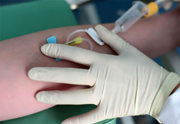 Взятие крови из вены