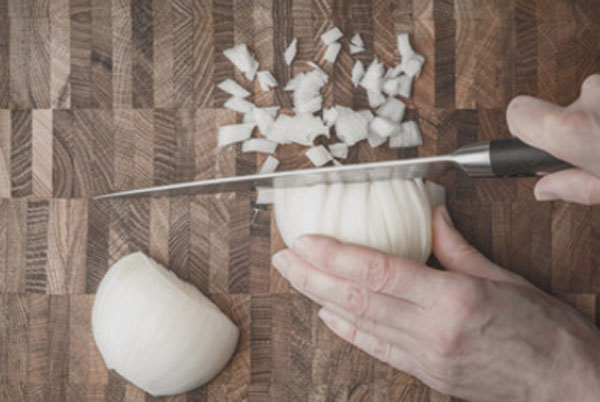 Нарезание лука