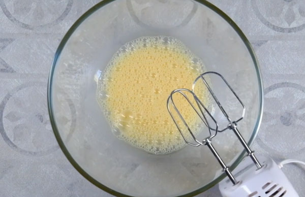 Яйца взбитые миксером