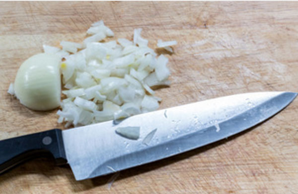 Мелко накрошенный лук