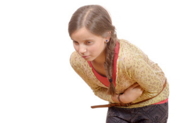 Девочку скрутило от болей в животе