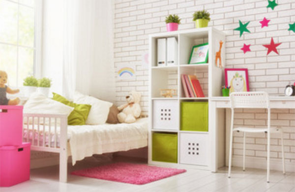 Кровать, стол, стул, комод, шкаф