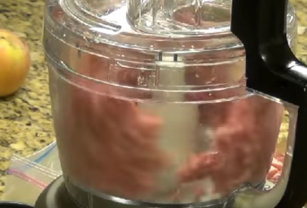 Измельчение мяса в блендере