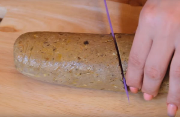 Нарезание готового паштета