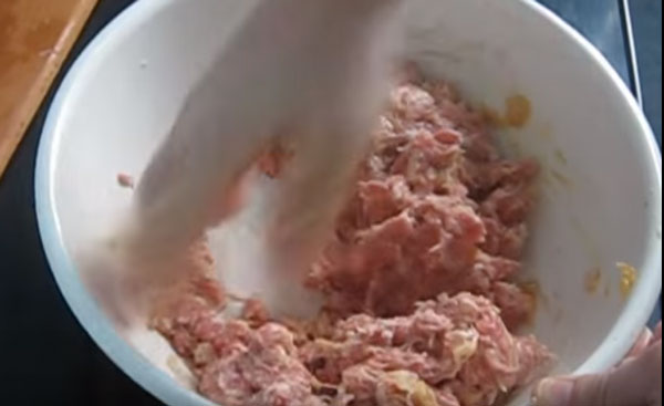 Вымешивание ингредиентов