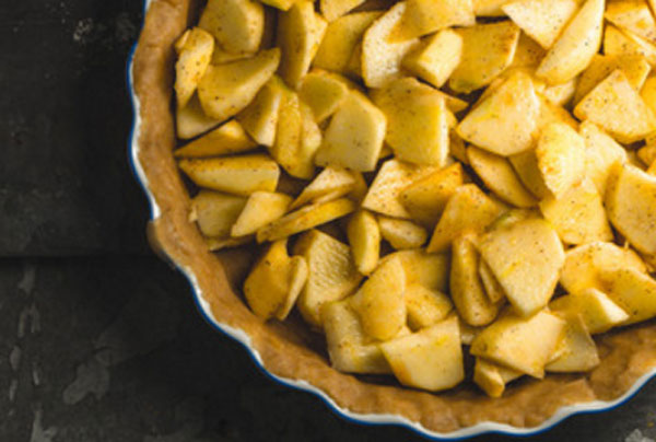 Яблоки, запеченные дольками