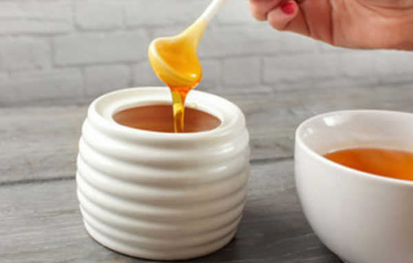 Две емкости с медом