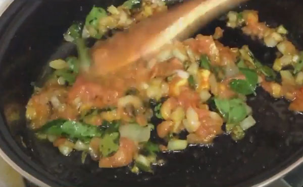 Перемешивание ингредиентов