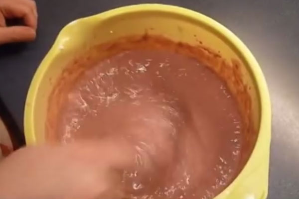 Перемешивание ингредиентов