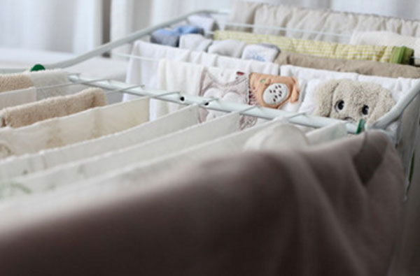 Детские пеленки на сушилке