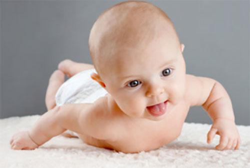 Грудничок со здоровым языком