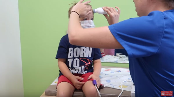 Осмотр перед прививкой на грипп