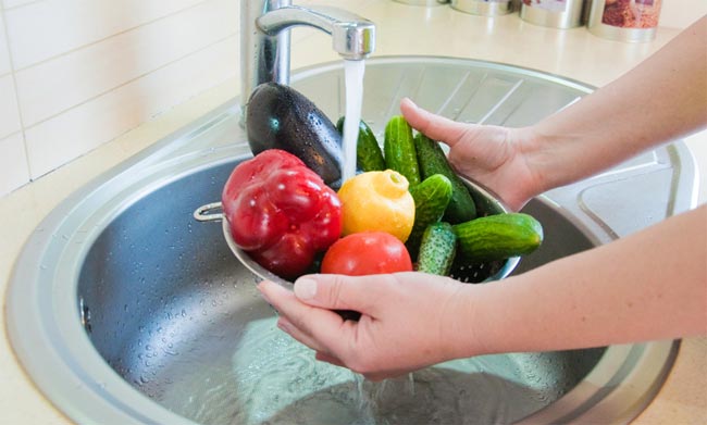 Мыть продукты